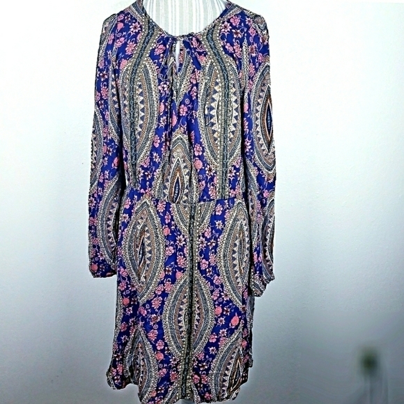 Forever 21 Dresses & Skirts - Forever 21 Boho Long Sleeved Floral Festival Dress